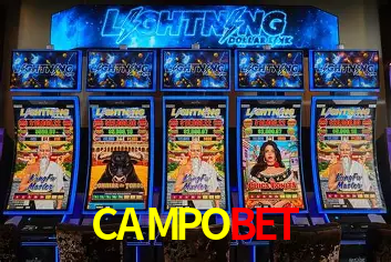 Una escena digital vívida inspirada en casino con CAMPOBET mostrado prominentemente, luces brillantes, fichas, cartas y acentos dorados.